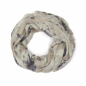 Delicate floral print CLARA scarf, 100% wool, with fringes.